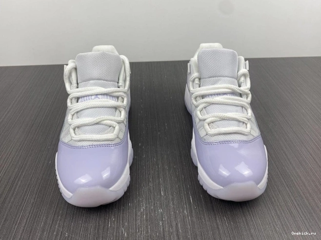 One Kick Air Pure WMNS Low AH7860-101 11 Jordan Violet 0802
